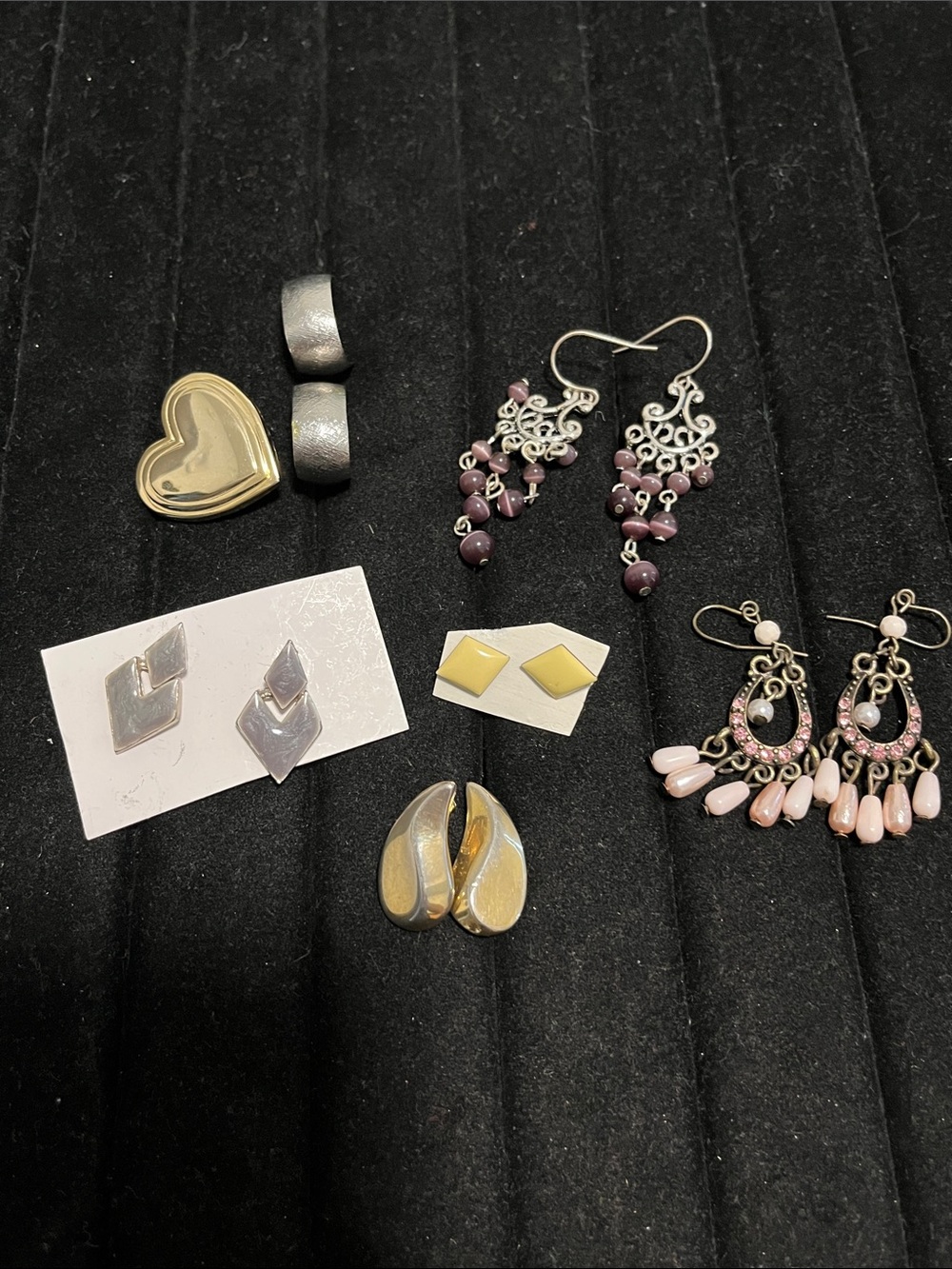 L👀K Misc Assorted Women's Jewelry Earrings and heart brooch